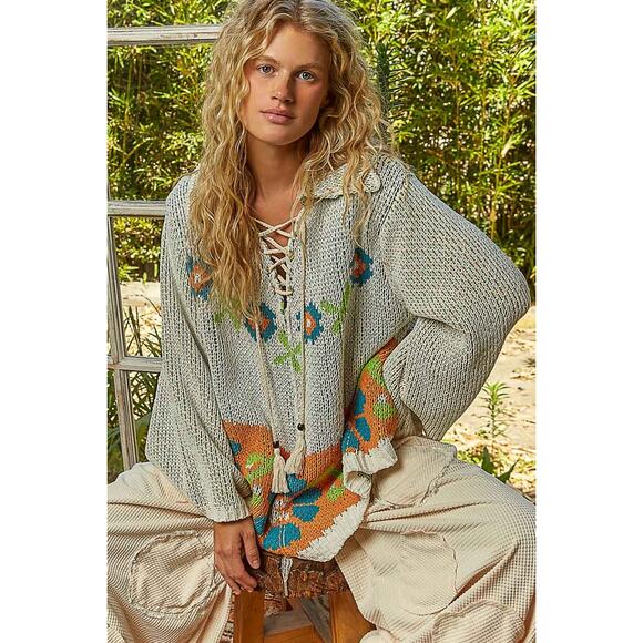 POL Chenille Sweater with Floral Detail - Picture 4 of 4